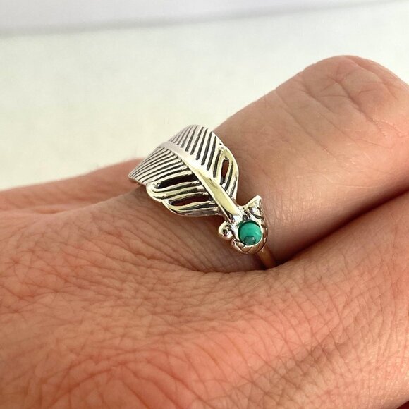 Sterling Silver 925 Dainty Round Turquoise Cabochon Feather Band Ring Size 5.5 - Picture 16 of 16